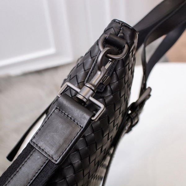 ボッテガヴェネタバッグ角部分ディテール